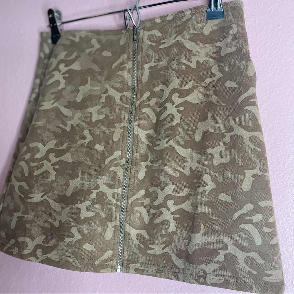Wild Honey camo tan skirt